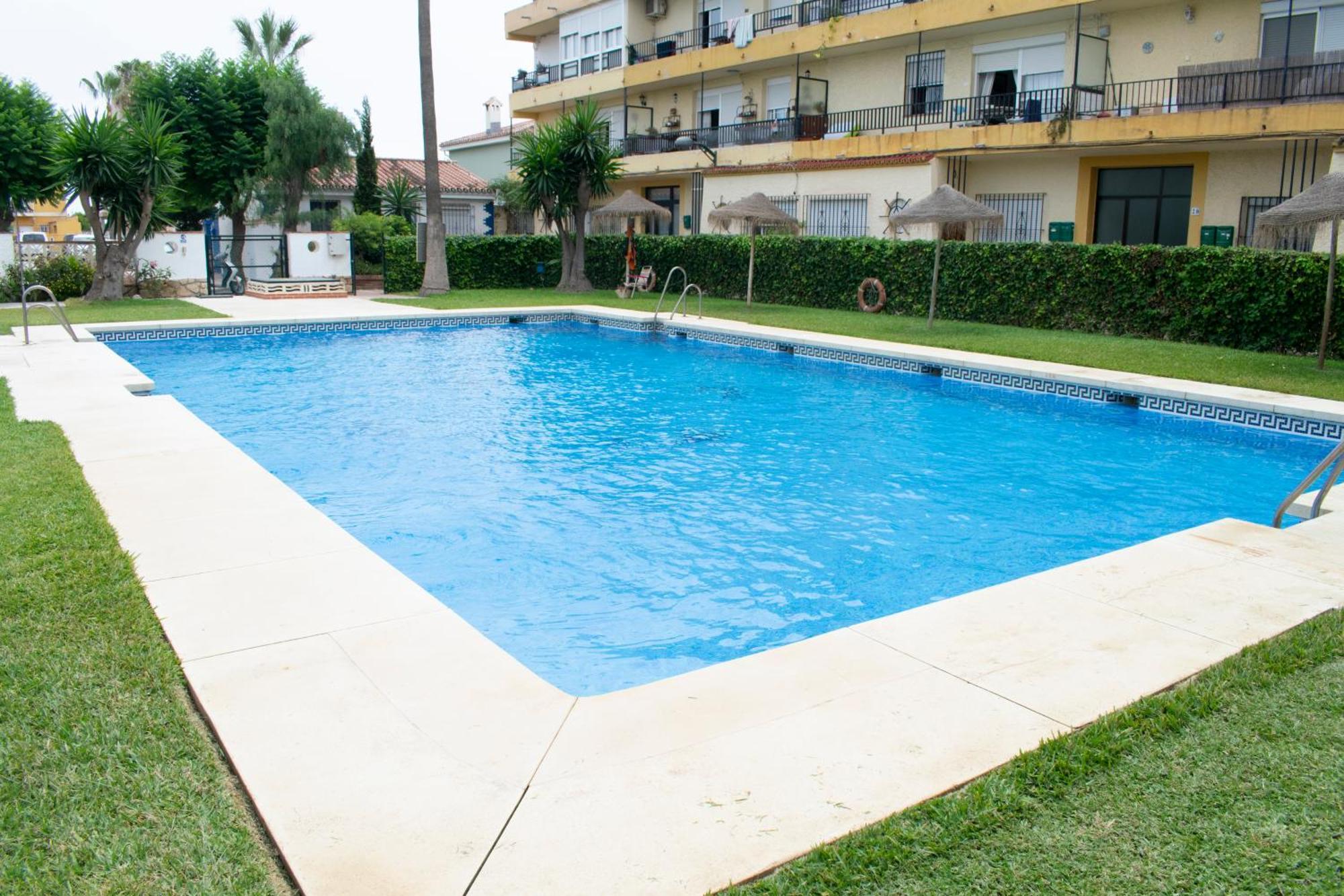 La Cizana Duplex By Holiday Homes Malaga 托雷莫利诺斯 外观 照片