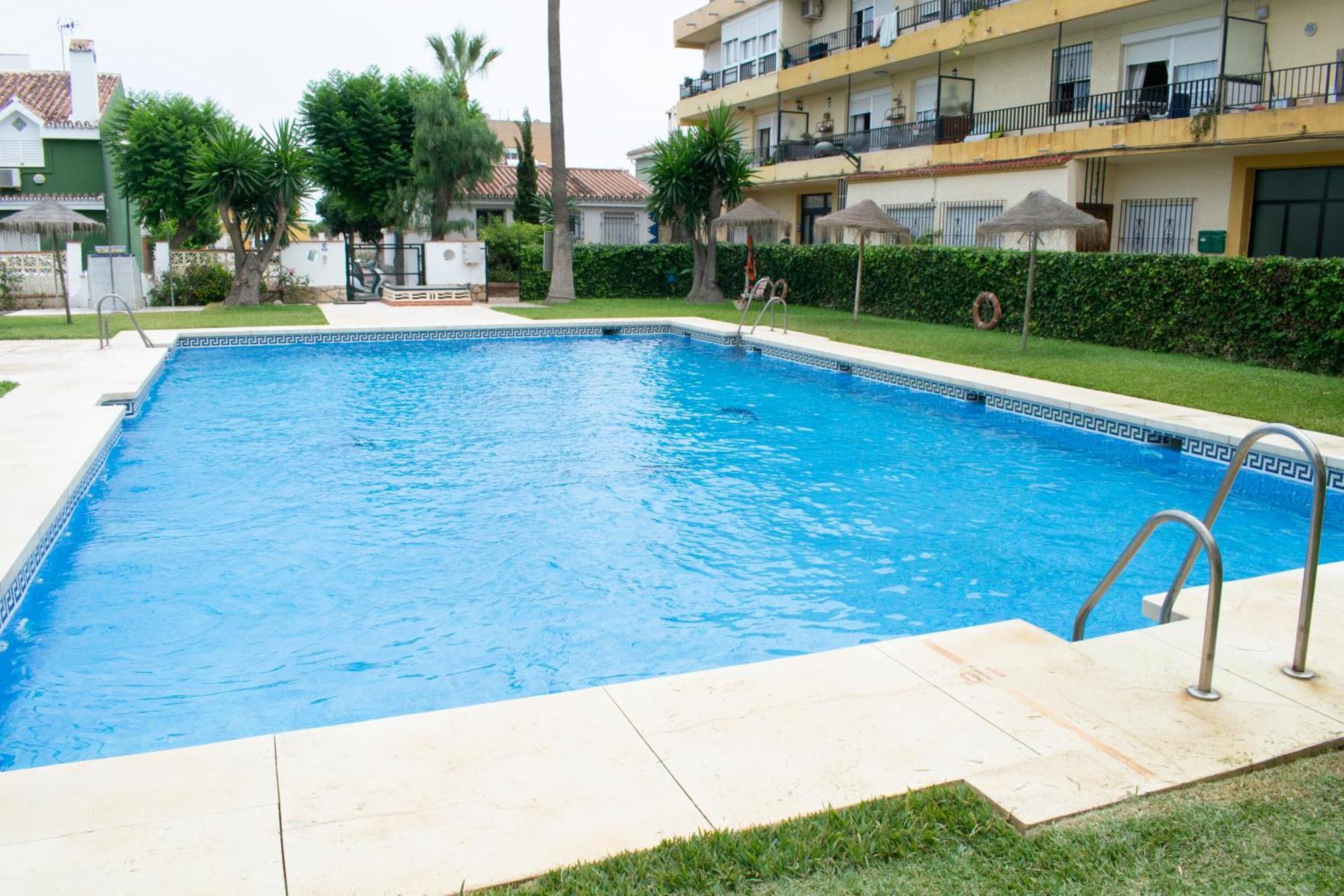 La Cizana Duplex By Holiday Homes Malaga 托雷莫利诺斯 外观 照片